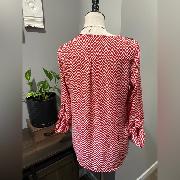 Zac & Rachel blouse in red and cream. Women’s size S - Picture 2 of 15